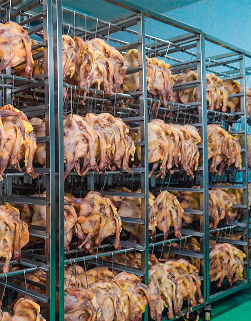 <p>智能科技控溫<br />
風干房吹足15天</p>
